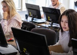 Kurz grafiky | Pracovník grafického studia